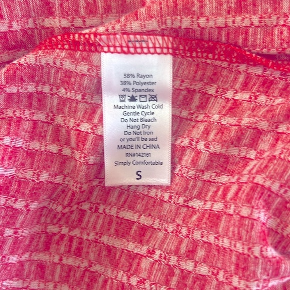 LULAROE Coral 🌺 Sleeveless Knit Cardigan - Picture 4 of 8